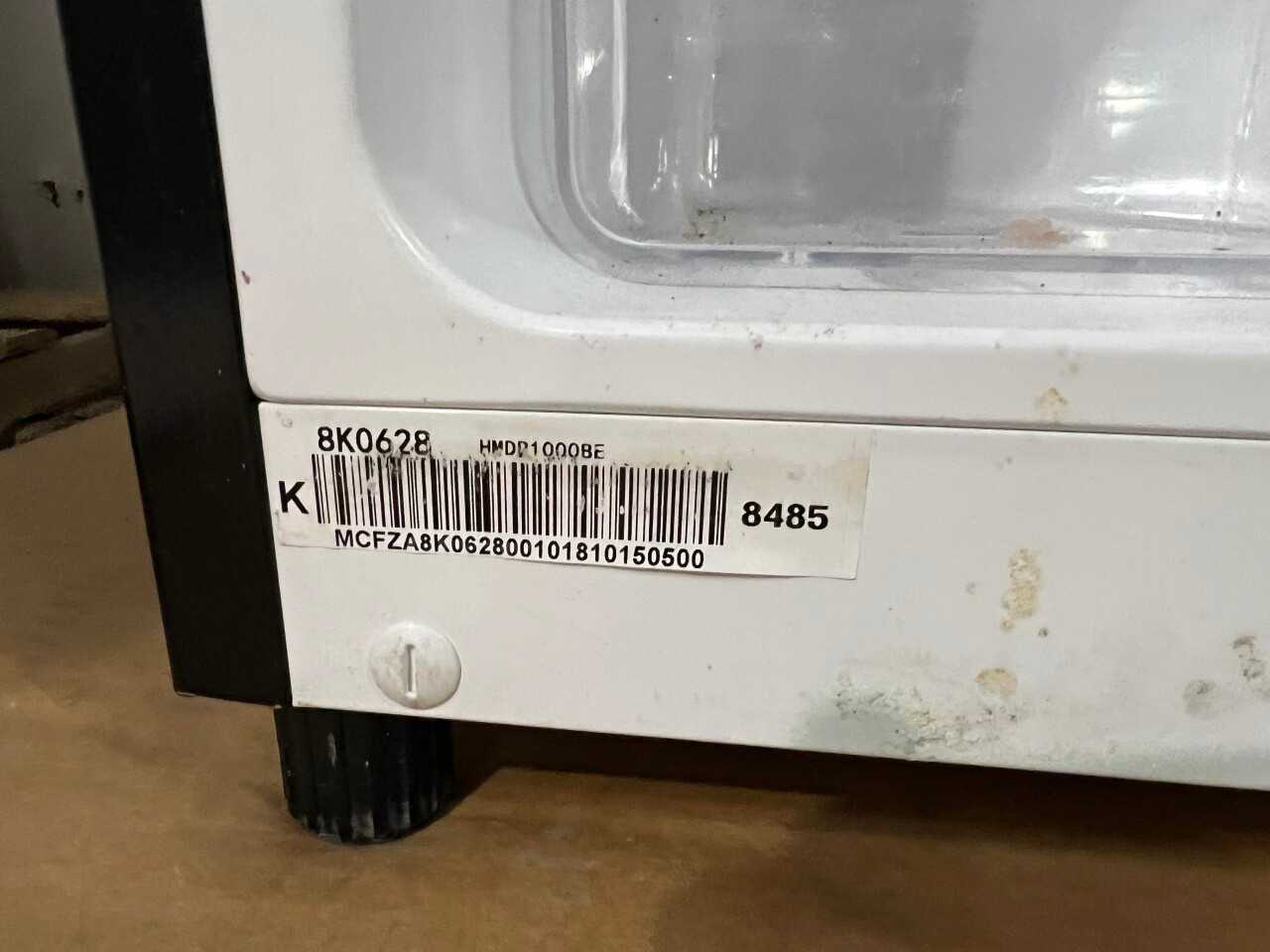 MAGIC CHEF HMDR1000BE REGRIGERATOR 10.1 CU-FT (NEW MEXICO)