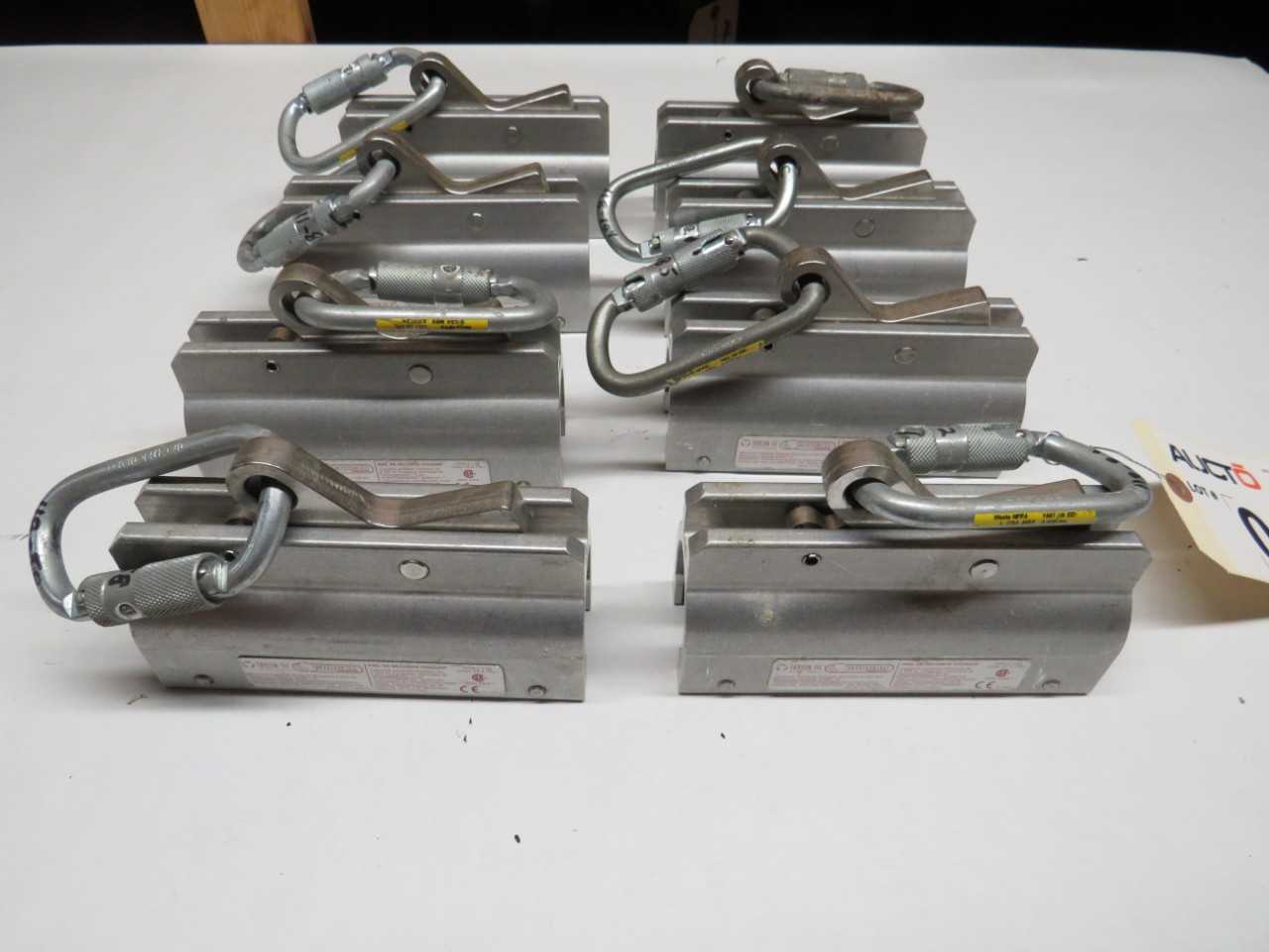 LOT OF 8 0907702 TRYLON TSF COUGAR SAFETY RAIL 12IN 2500 LBS - SAFETY EQUIPMENT