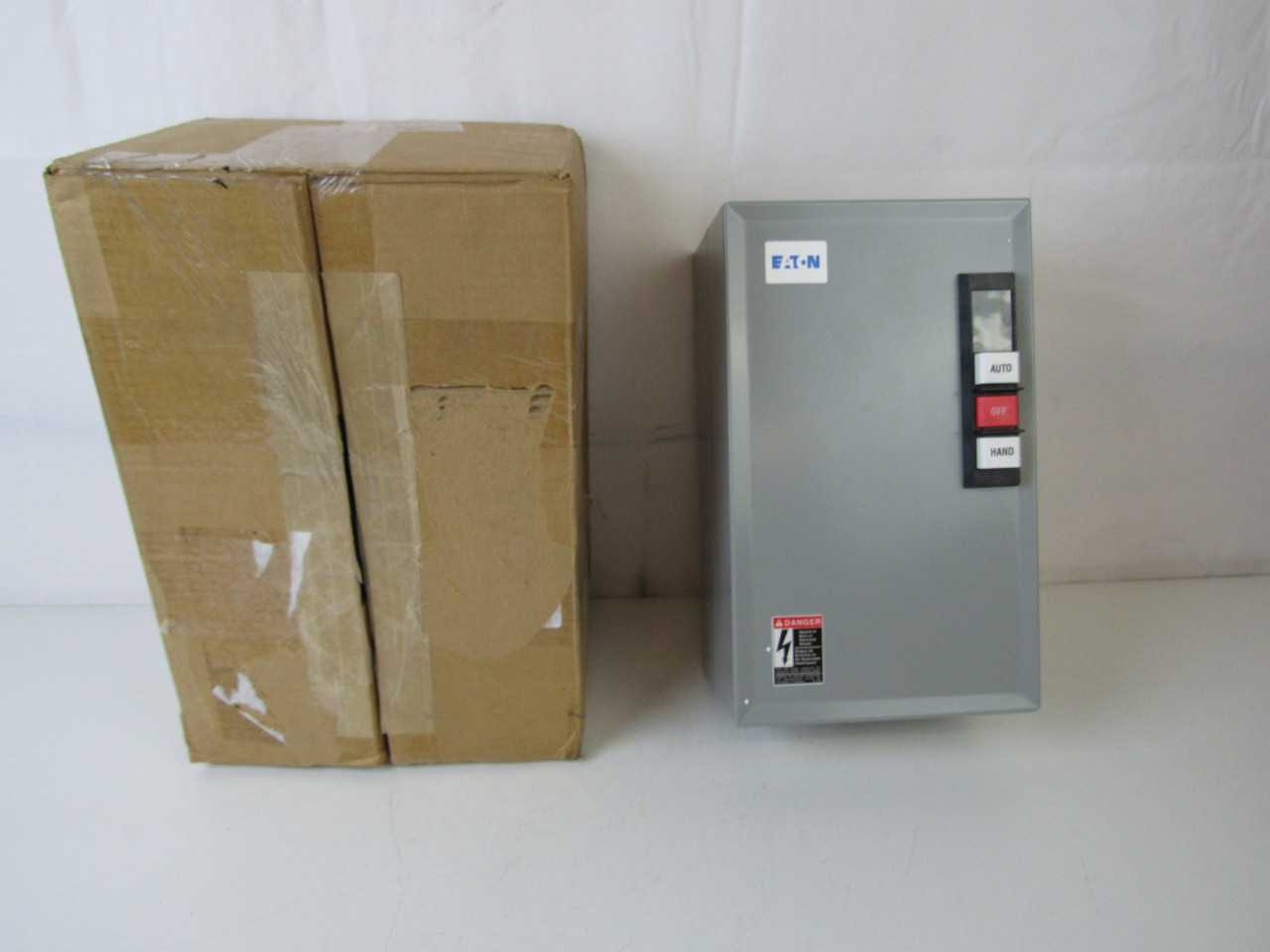 Lot of Quantity 7x Assorted Contactors & Accessories - CONTACTORS