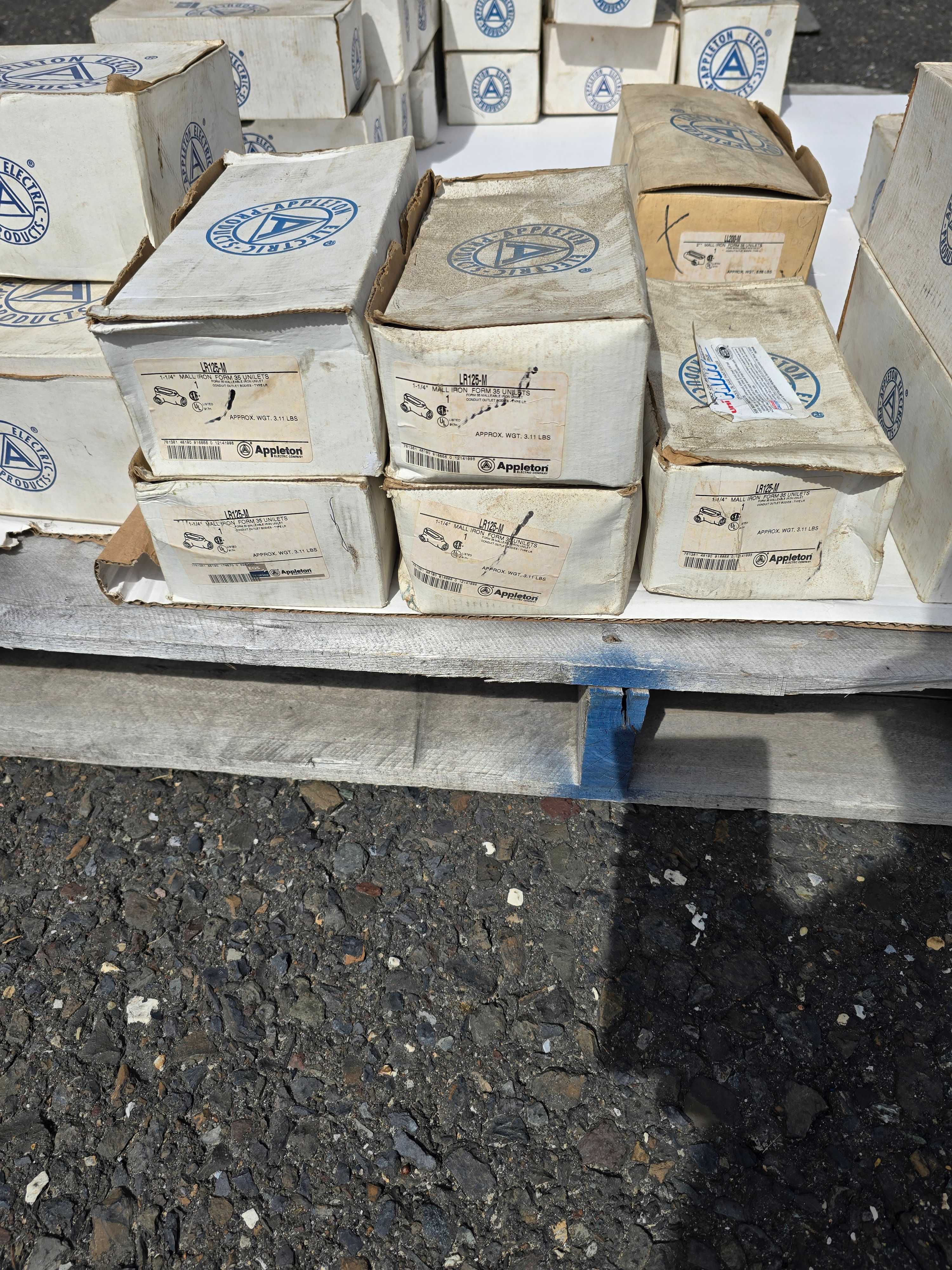 SKID OF APPLETON CONDUIT BODIES - APPROX 43 BOXES - CONDUIT