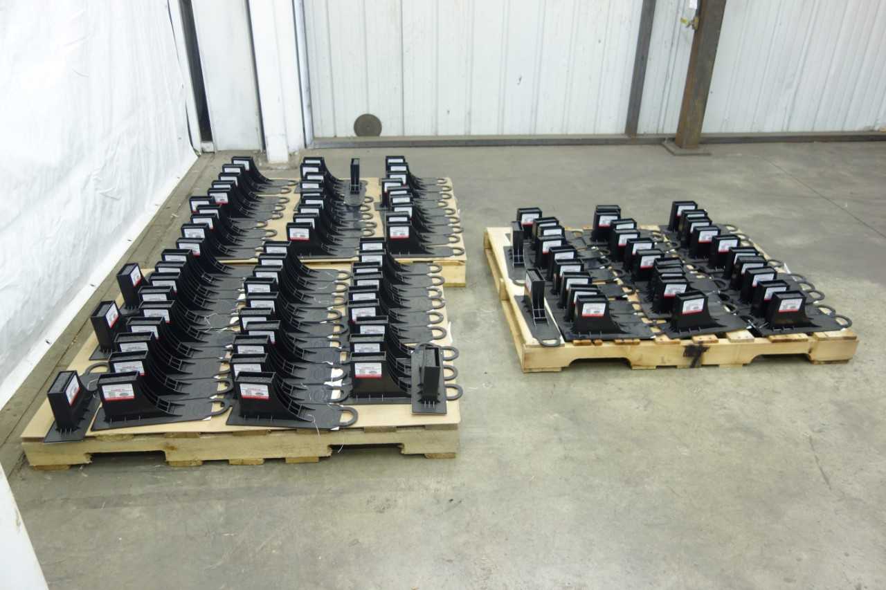 3 PALLETS OF LOGISTICK, INC. WIDE LOAD BARS - ELECTRICAL COMPONENTS
