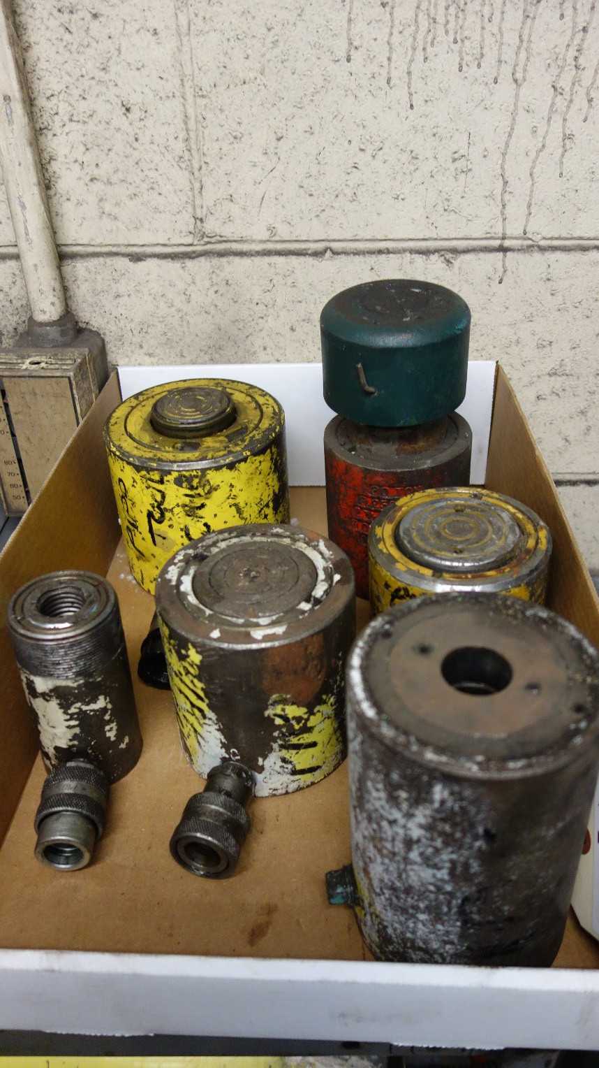 LOT OF 6 HYDRAULIC RAMS 2 TO 30 TON - HAND TOOLS