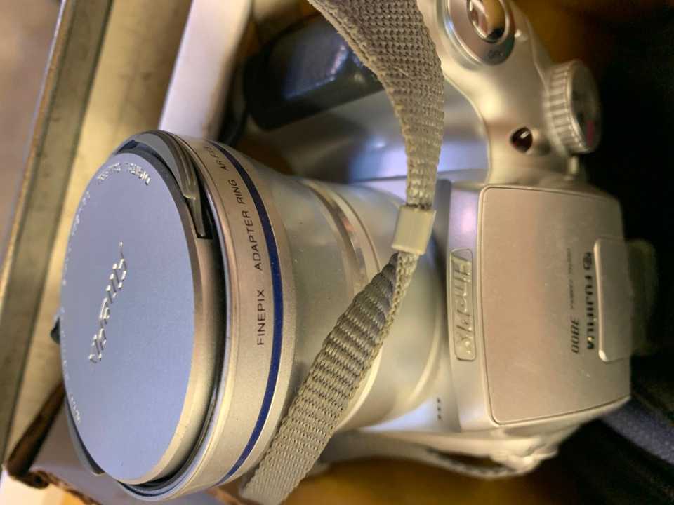 Digital Camera - ELECTRICAL COMPONENTS