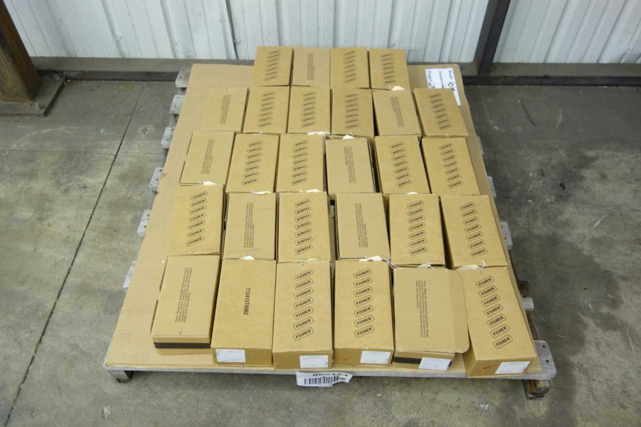 LOT OF 28 FISHER 67CFR-239 PRESSURE REGULATORS - PRESSURE REDUCING REGULATOR VALVE