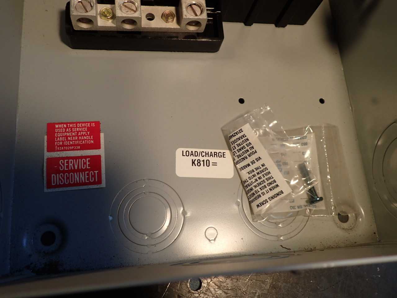 General Electric TG4323 Switch: 100A, 240V, Fusible, Indoor, General Duty, NOS - ELECTRIC MOTORS
