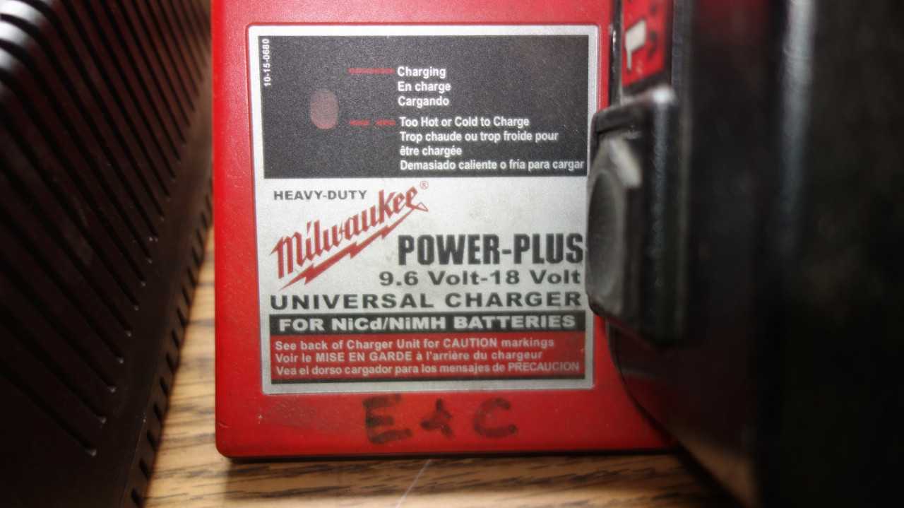 ASSORTED LOT OF 4 18V-DC BATTERIES AND 2 CHARGERS - ELECTRIC POWER TOOLS