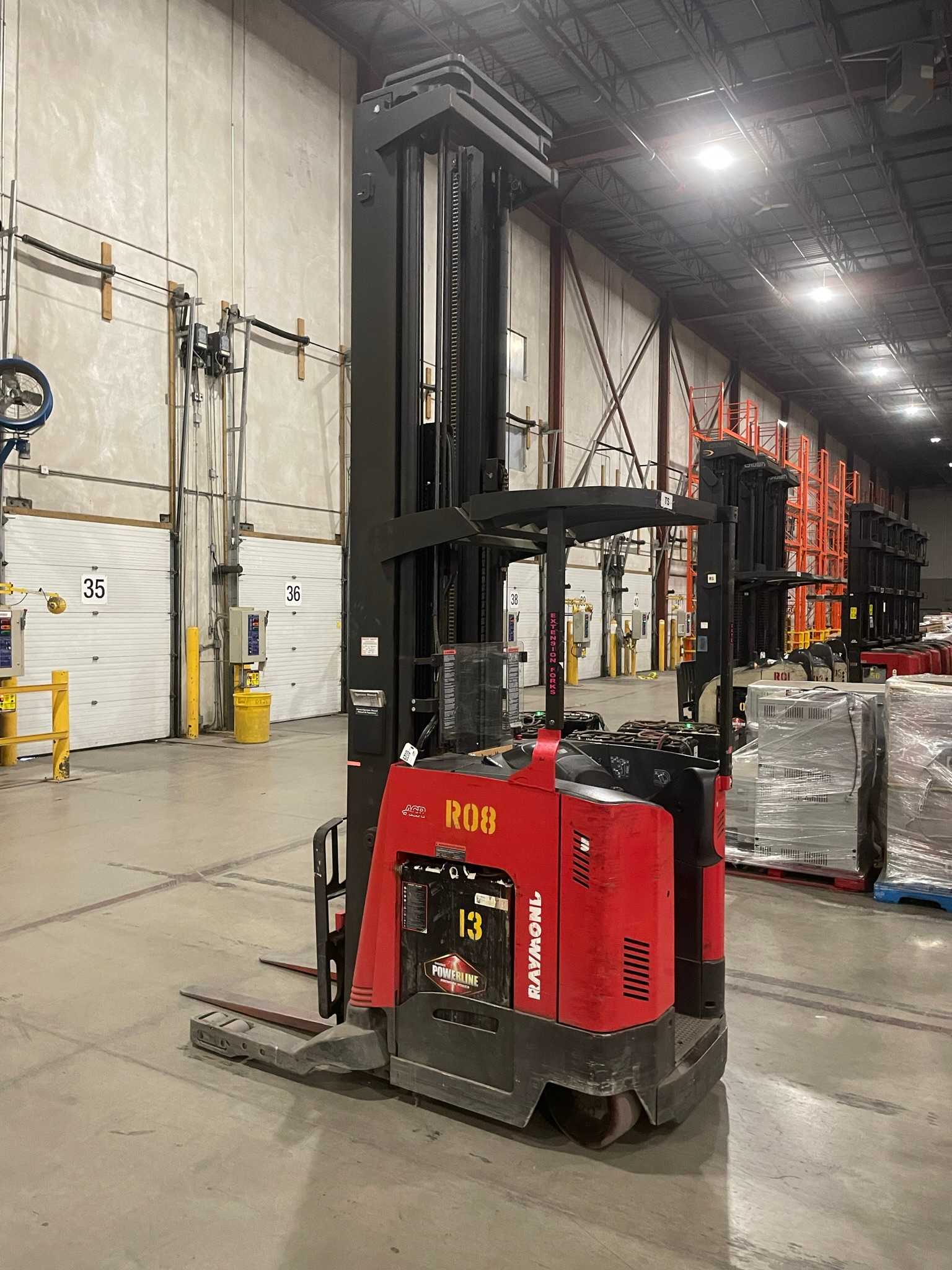2011 RAYMOND 740 R45TT REACH TRUCK - REACH TRUCKS