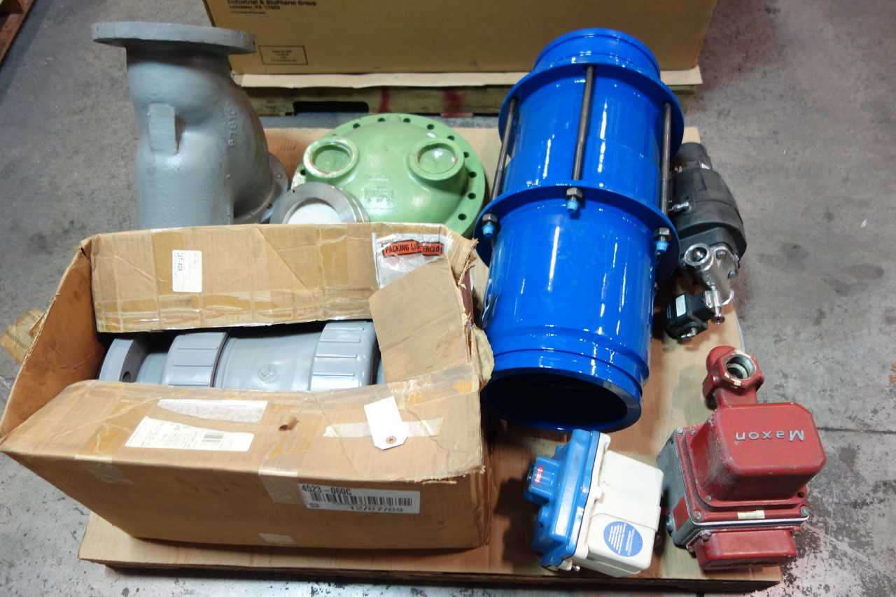 2 PALLETS OF ASSORTED VALVES AND VALVE ACCESSORIES - VALVES