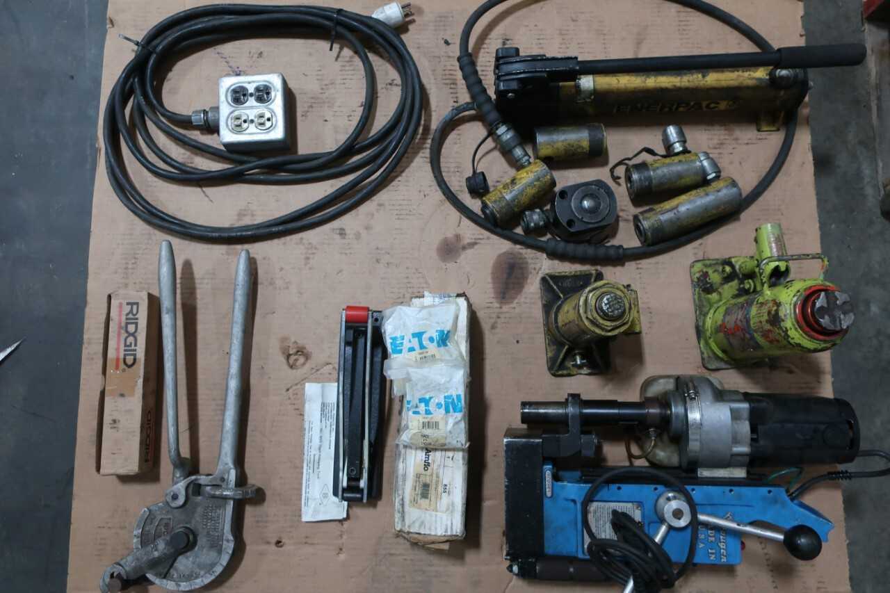 3 PALLETS OF ASSORTED HAND TOOLS,PARTS AND ACCESSORIES - HAND TOOLS
