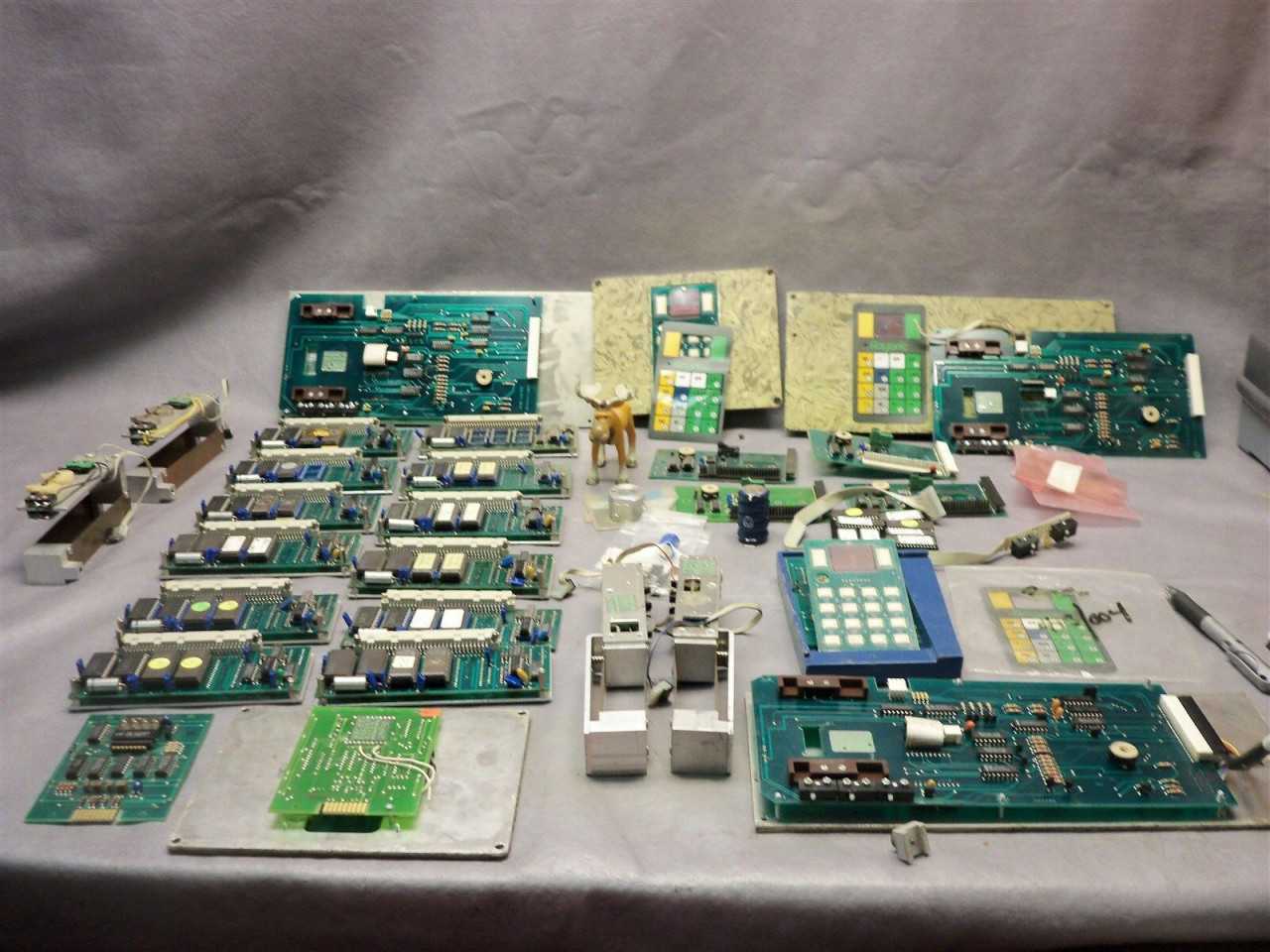 Royonic Lot Manuals skeleton keys memory module light stand PCB parts - AUTOMATION & CONTROLS Royonic Lot Manuals skeleton keys memory module light stand PCB parts - AUTOMATION & CONTROLS