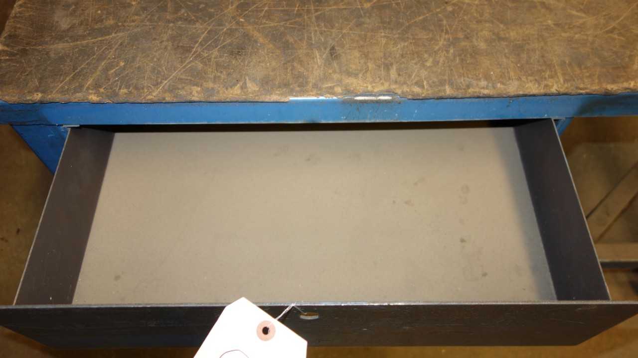 ROLLING MOBILE STEEL WORK TABLE - PLANT & FACILITY