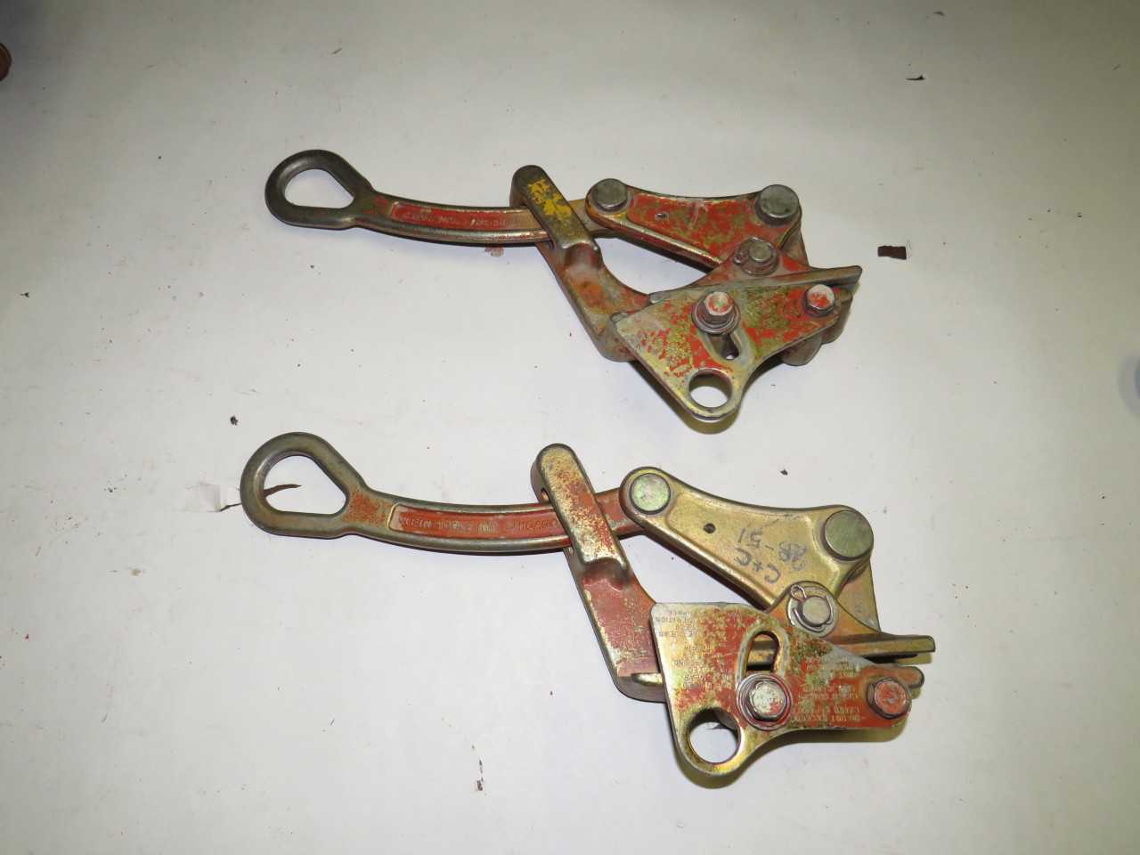 LOT OF 2 KLEIN HAVEN'S GRIP / BULLDOG WIRE PULLING GRIP - ELECTRIC POWER TOOLS