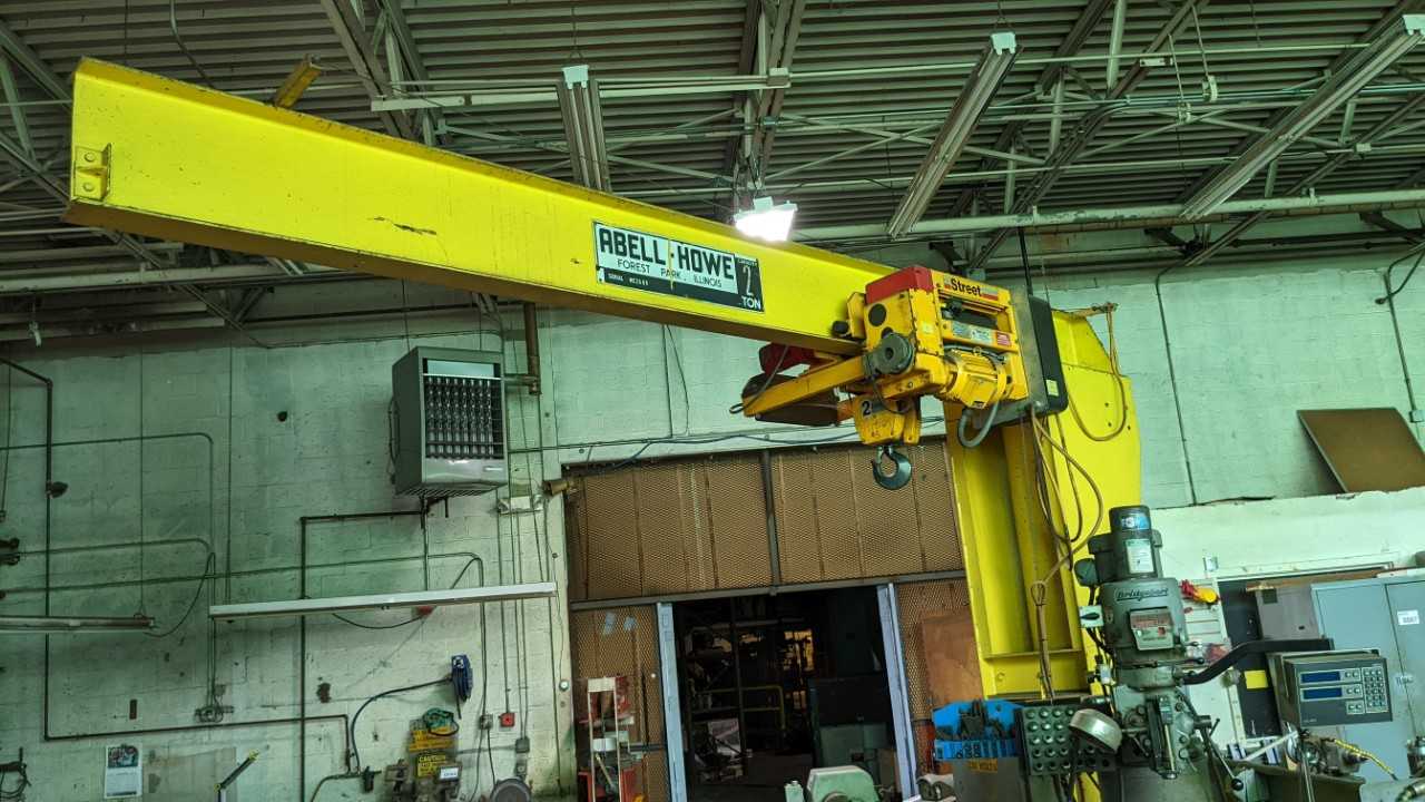 Street crane 5 ton hoist with Abell-Howe Jib - LIFTING EQUIPMENT Street crane 5 ton hoist with Abell-Howe Jib - LIFTING EQUIPMENT
