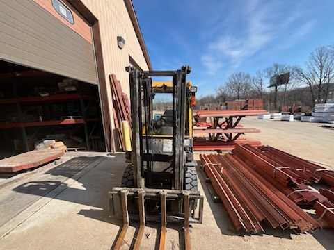 2002 TCM Forklift - SIT-DOWN FORKLIFT