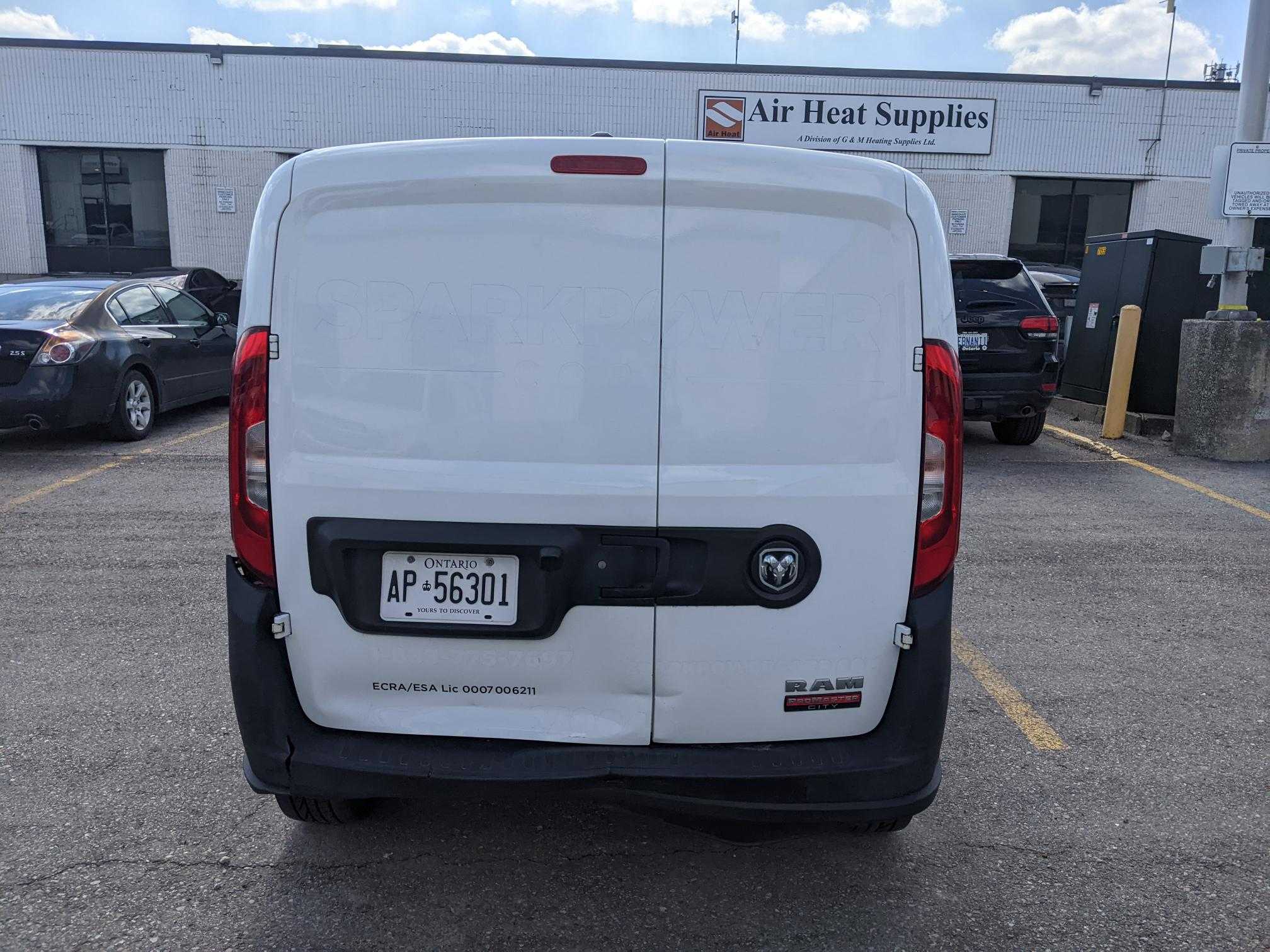 2016 - RAM - PROMASTER CITY TRADESMAN SLT - CARGO VAN - HYDRO EXCAVATOR TRUCKS