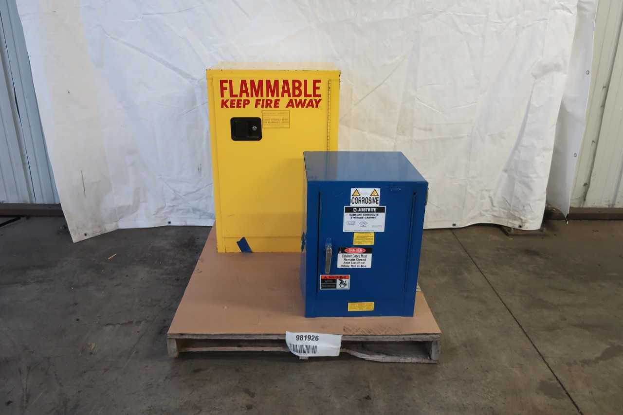 LOT OF 2 SAFETY STORAGE CABINETS - SAFETY EQUIPMENT