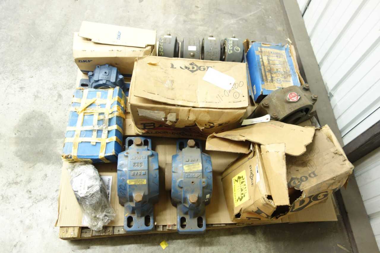 PALLET OF ASSORTED PILLOW BLOCK BEARINGS AND HOUSINGS - BEARINGS