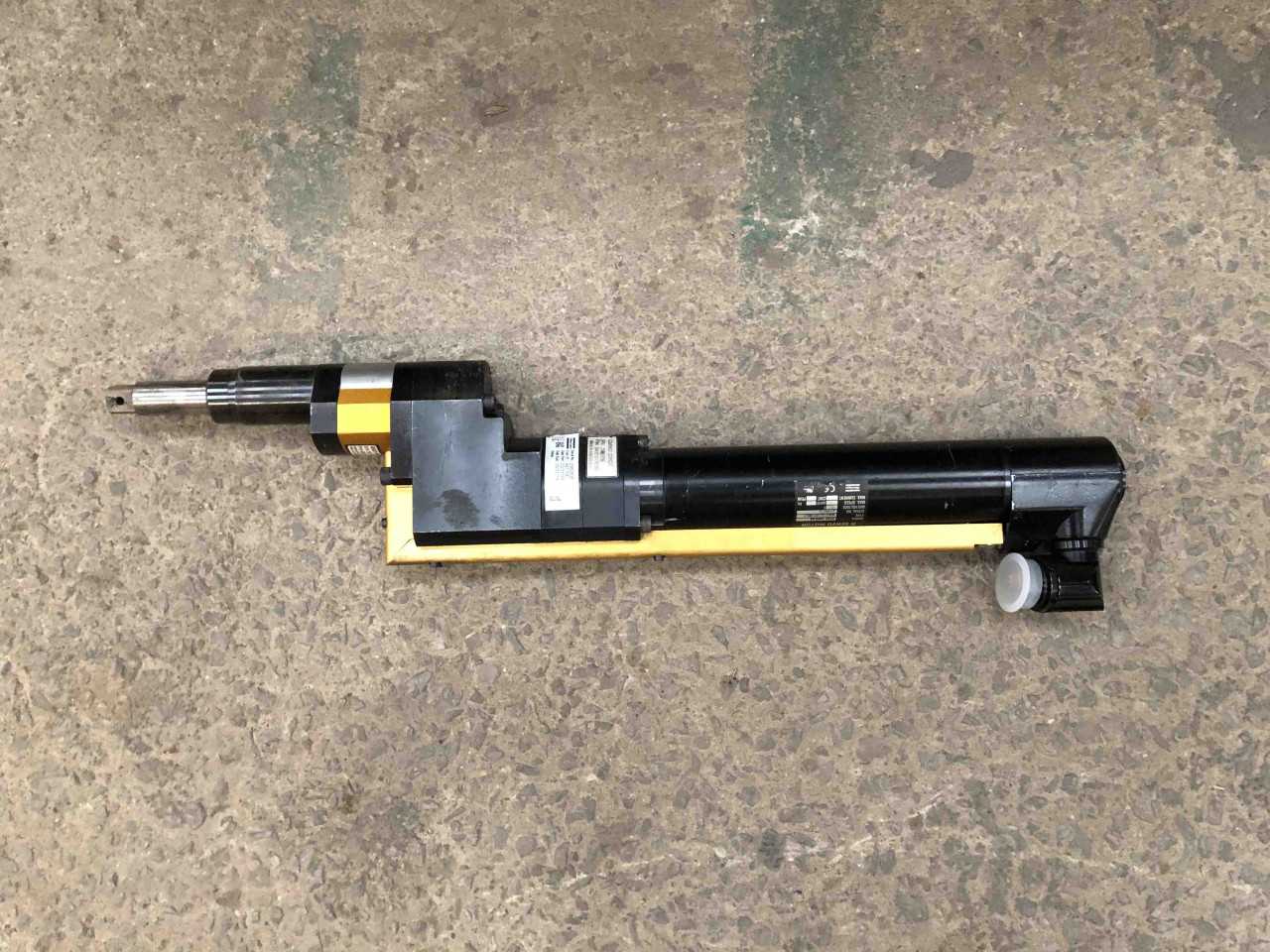 Atlas Copco QMX62-32ROT Nutrunner - PNEUMATIC POWER TOOL