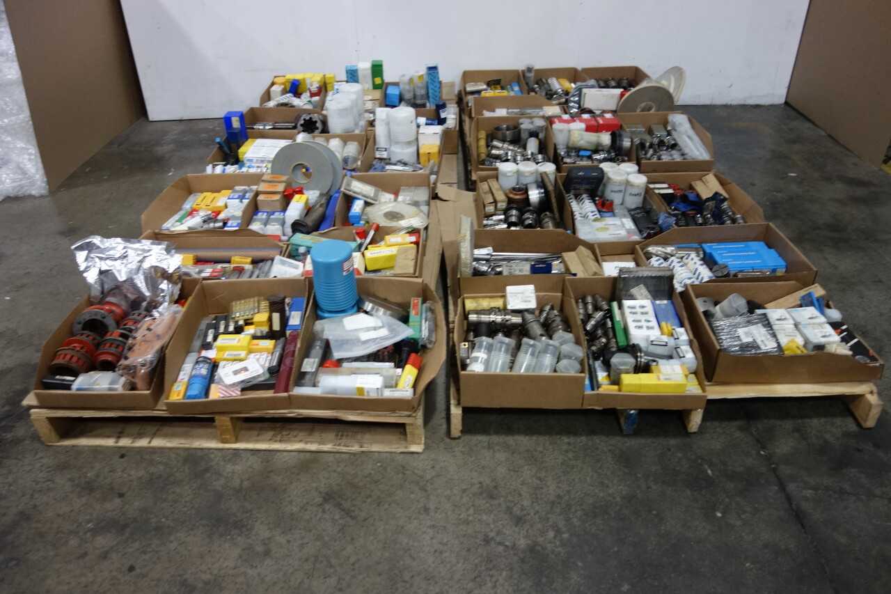4 PALLETS OF ASSORTED METALWORKING TOOLS - HAND TOOLS