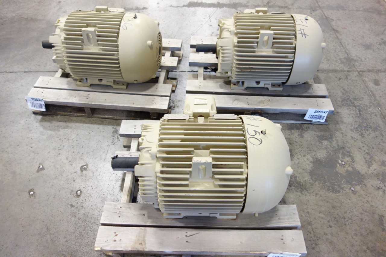 LOT OF 3 GENERAL ELECTRIC MOTORS - ELECTRIC MOTORS