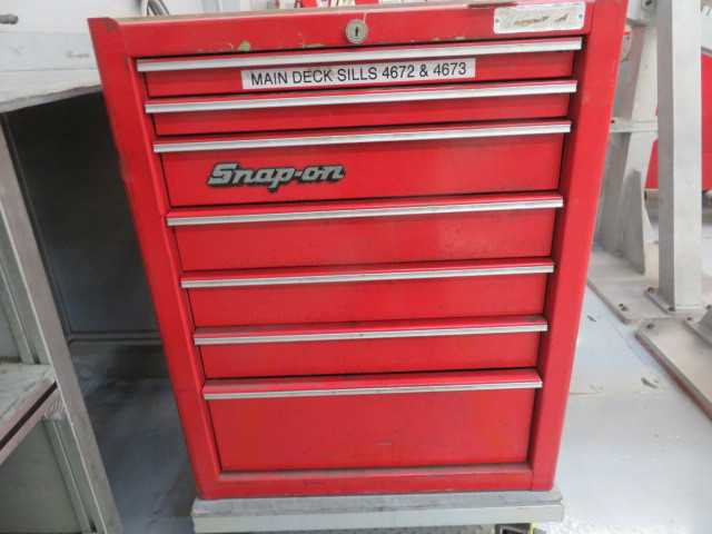 7 Drawer Tool Box Snap On - MISCELLANEOUS