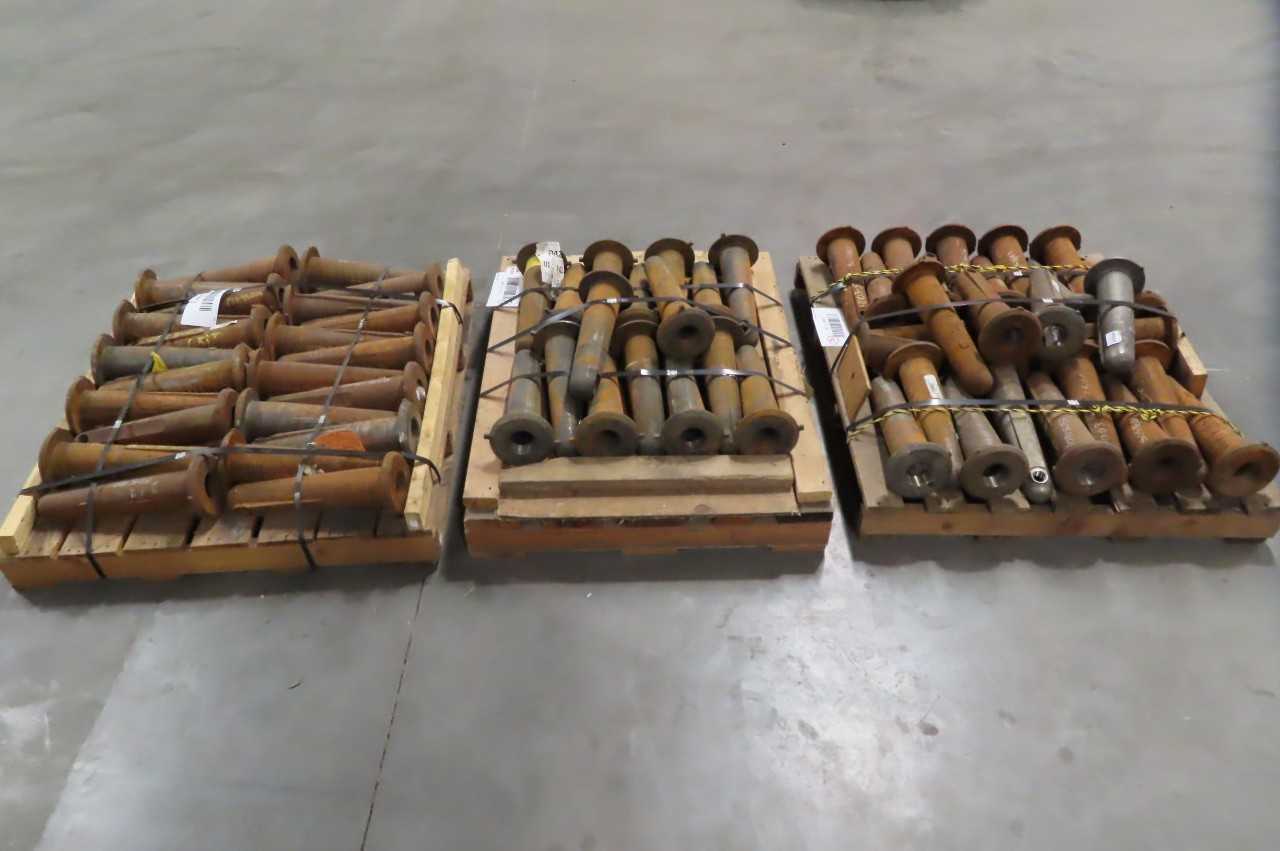 3 PALLETS OF ASSORTED UNITED CONVEYOR NOZZLE ASSEMBLIES, 5/8IN INSERTS, 0 TO 5 DEGREE ANGLES - HAND TOOLS