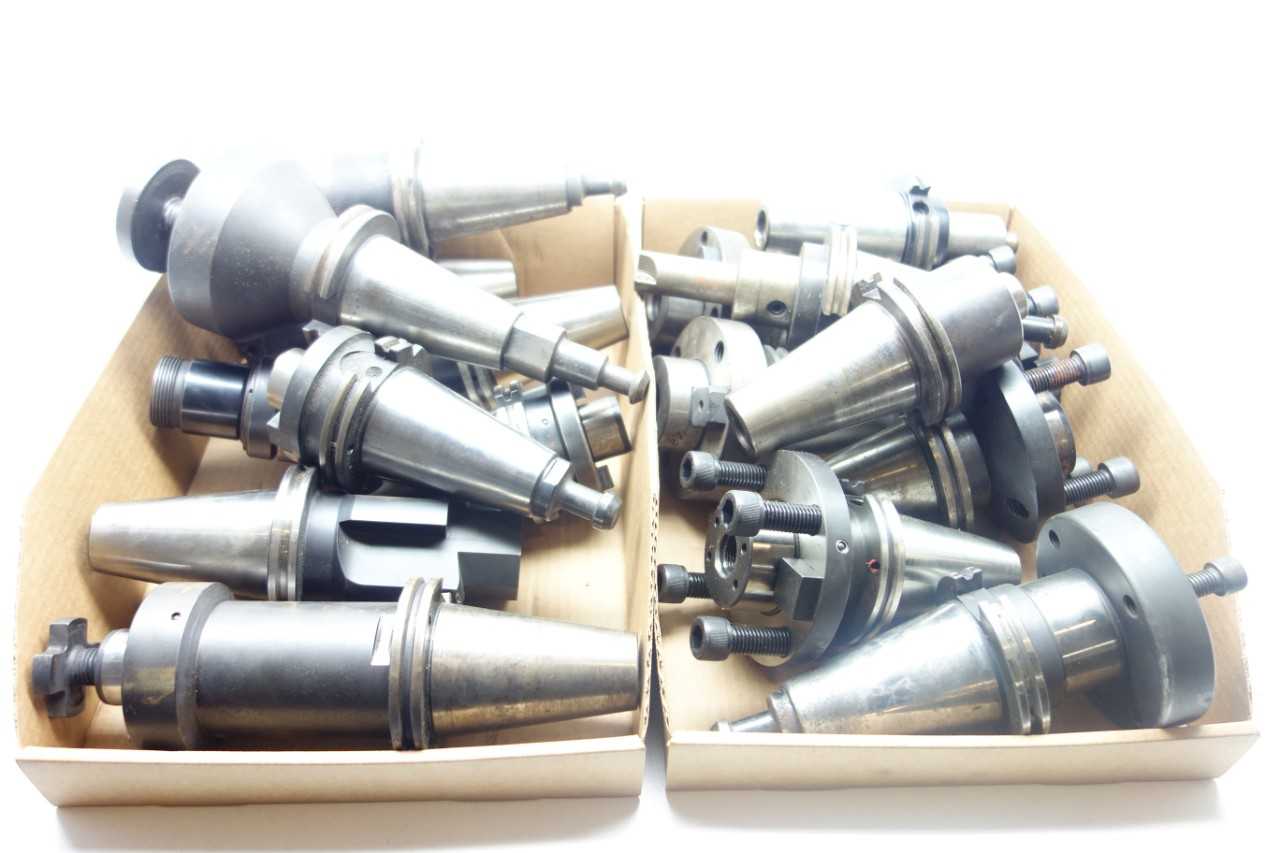 LOT OF ASSORTED CAT50 TOOL HOLDERS - VALENITE, KOMET, MAPAL - MACHINING ACCESSORIES & TOOLING