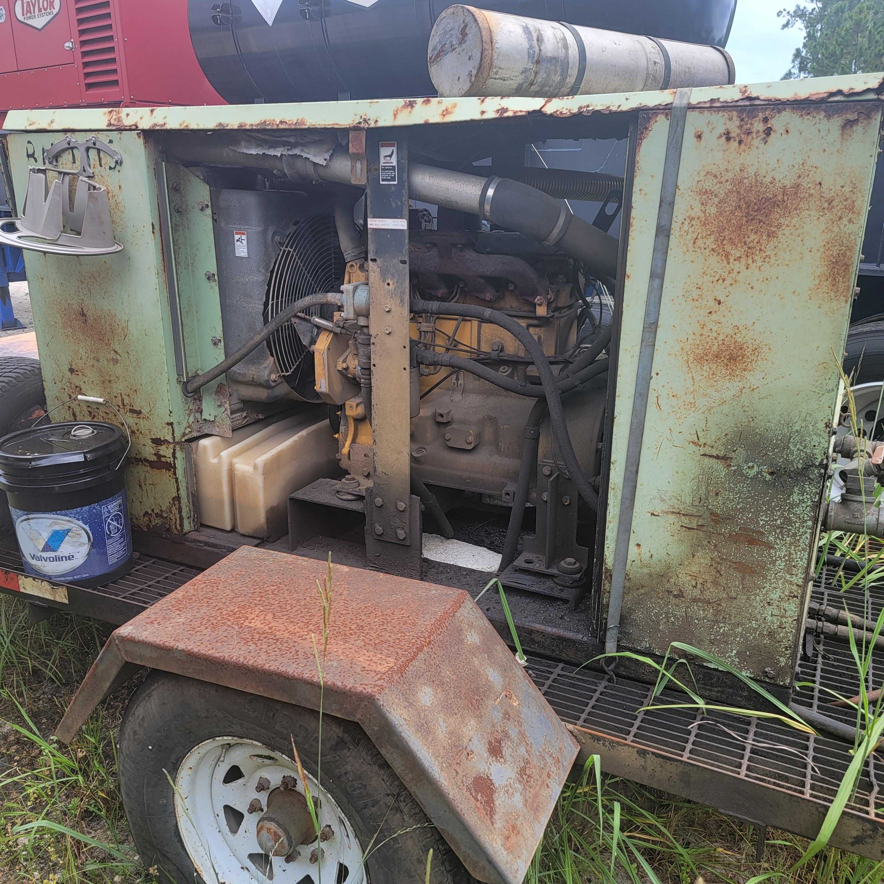 Sullair 200DUQJD Air Compressor Trailer - AIR COMPRESSORS