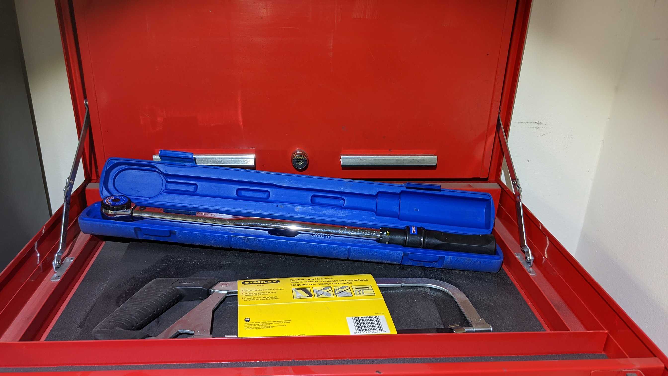 PROTO TOOL BOX AND CONTENTS - TOOL STORAGE