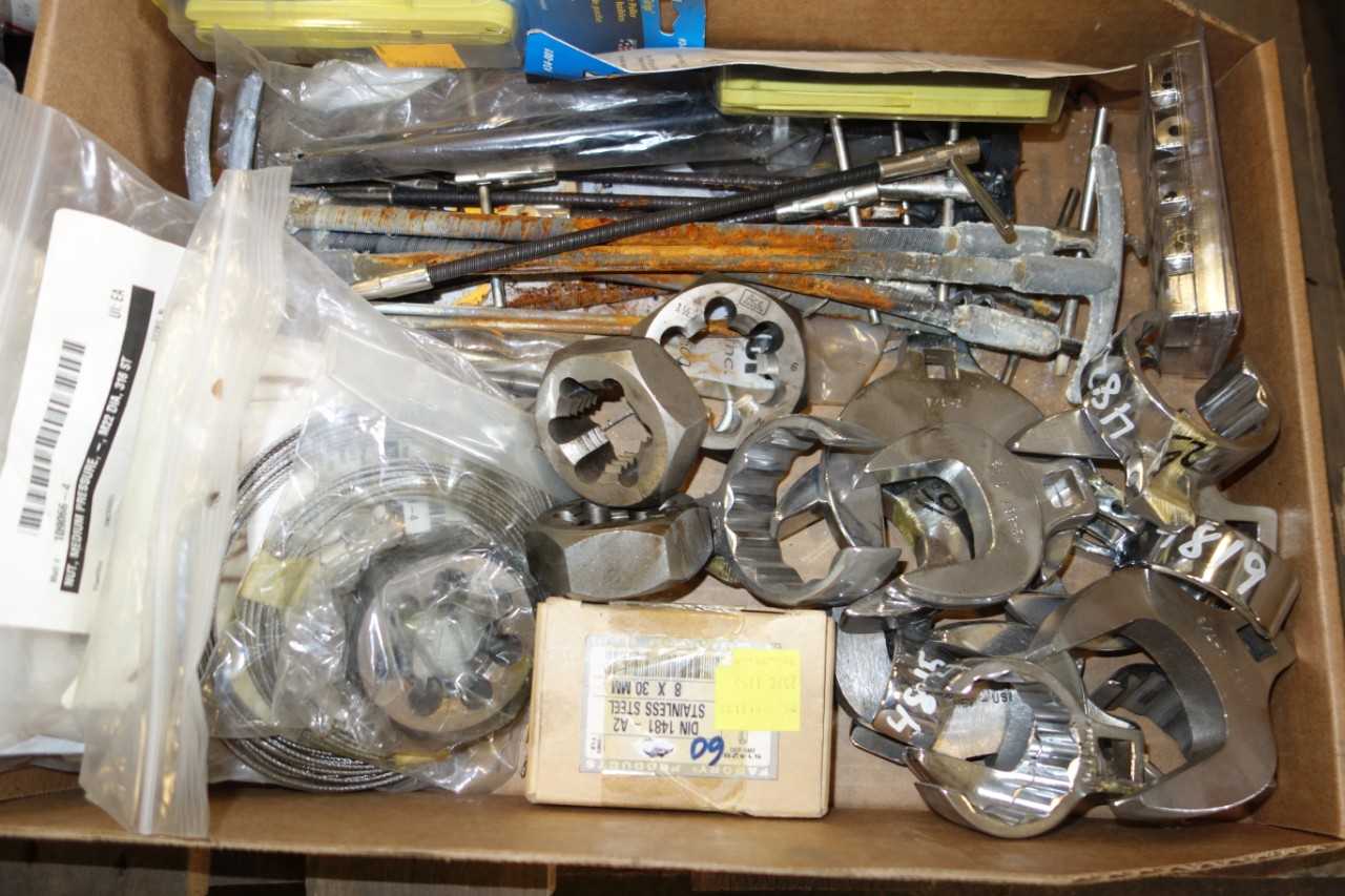 6 PALLETS OF ASSORTED SHOP SUPPLIES - LIGHTING