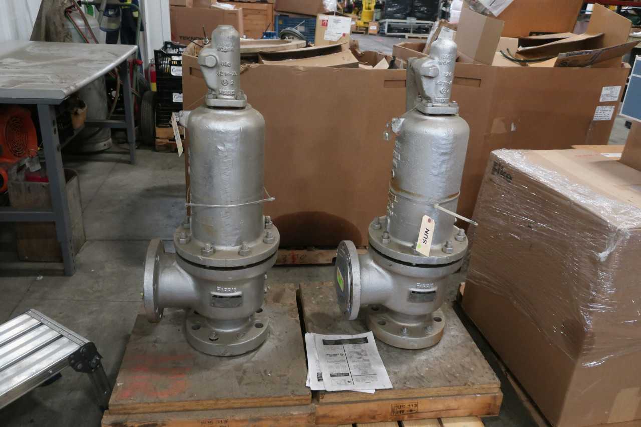 LOT OF 2 FARRIS RELIEF VALVES 66PA24-140/SP 4X6IN - RELIEF VALVE