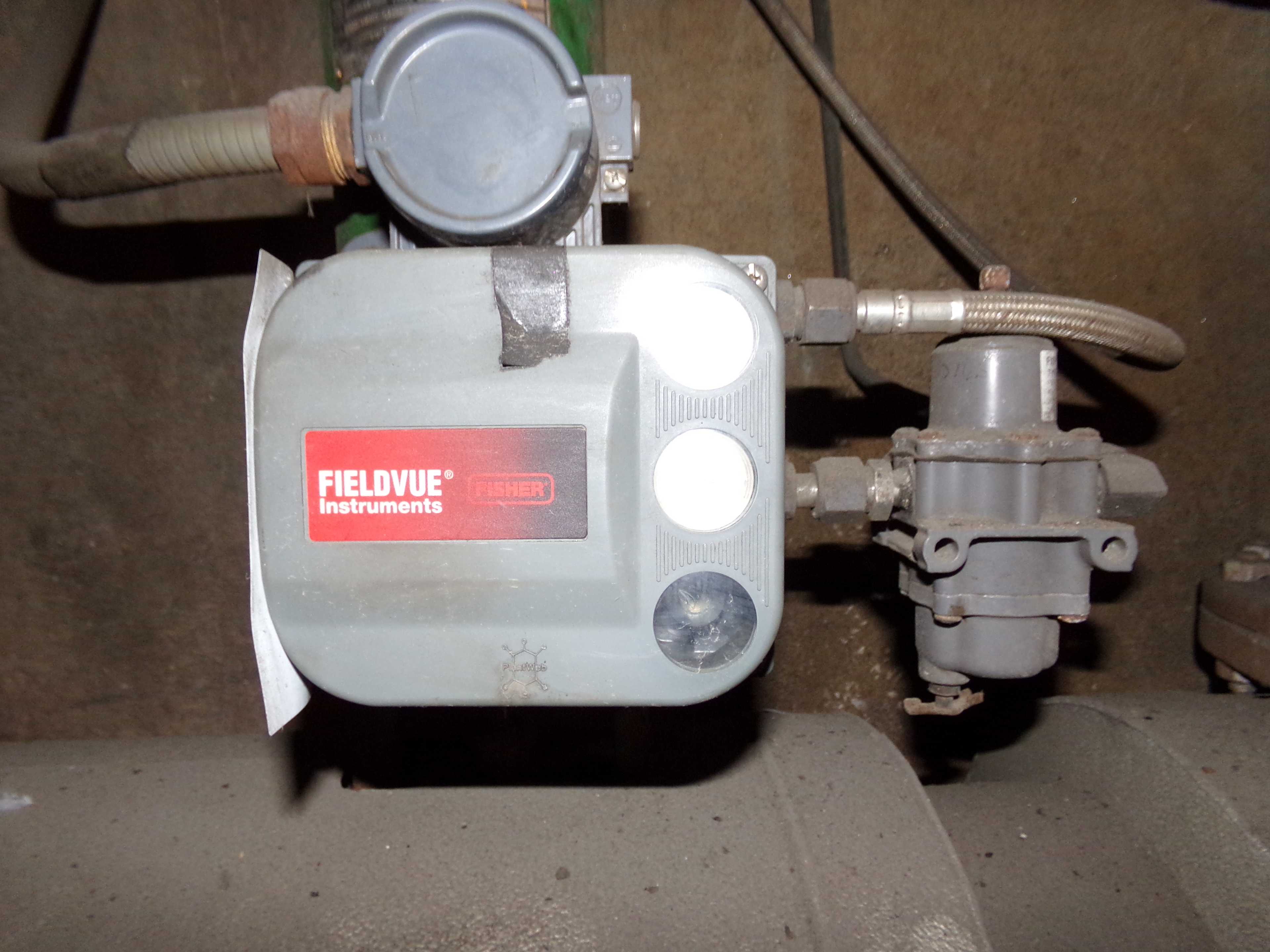 FISHER CONTROLS DVC6010 FIELDVUE POSITIONER - CONTROL VALVE