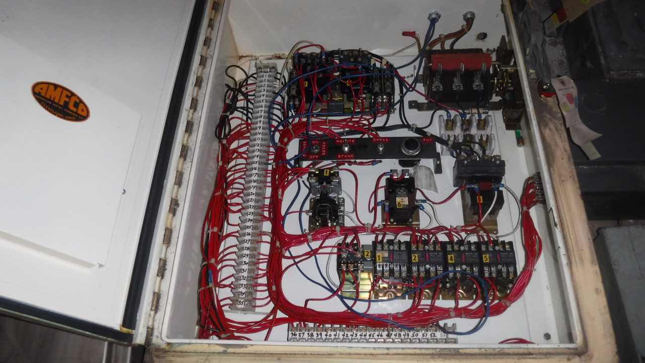 Size 1 Allen Bradley Conveyor Motor Starter - MOTOR STARTERS