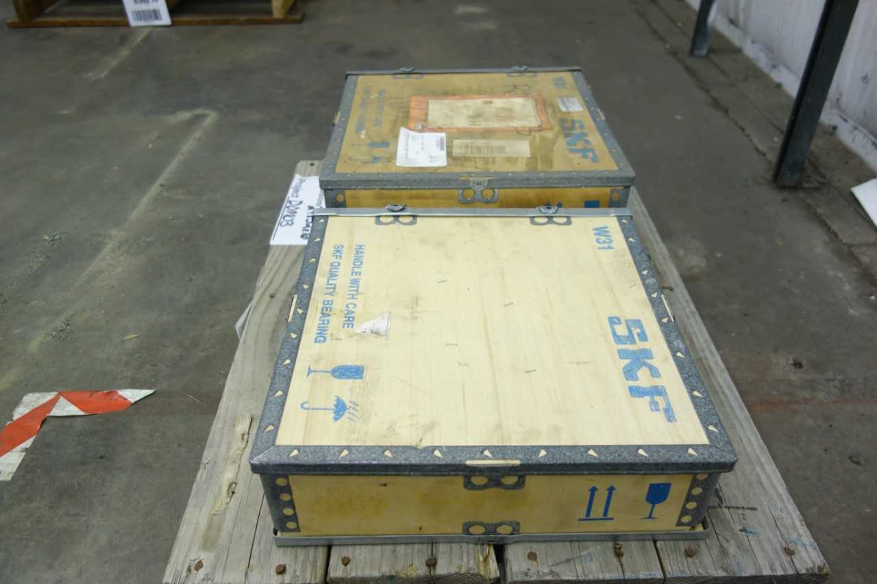 LOT OF 2 SKF W31 ROLLER THRUST BEARINGS - BEARINGS