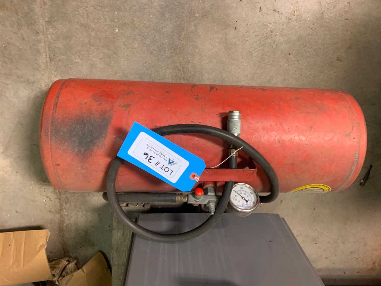 Air tank with gauge - PROCESS EQUIPMENT