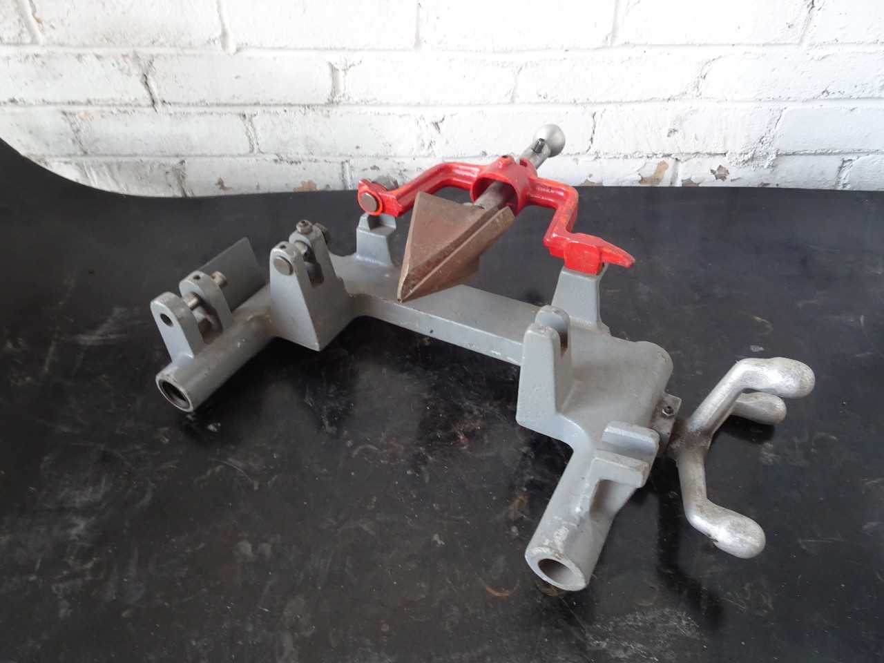 COLLINS OR REX pipe threader carriage - MACHINING ACCESSORIES & TOOLING