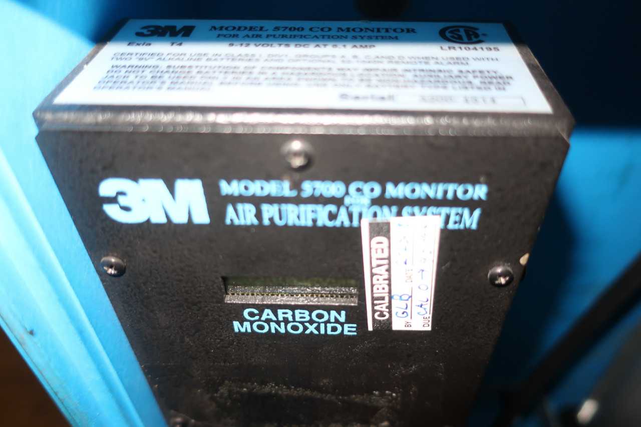 3M PORTABLE AIR PANEL COMPRESSED AIR PURIFIER 256-02-00 150PSI 50SCFM - MISCELLANEOUS