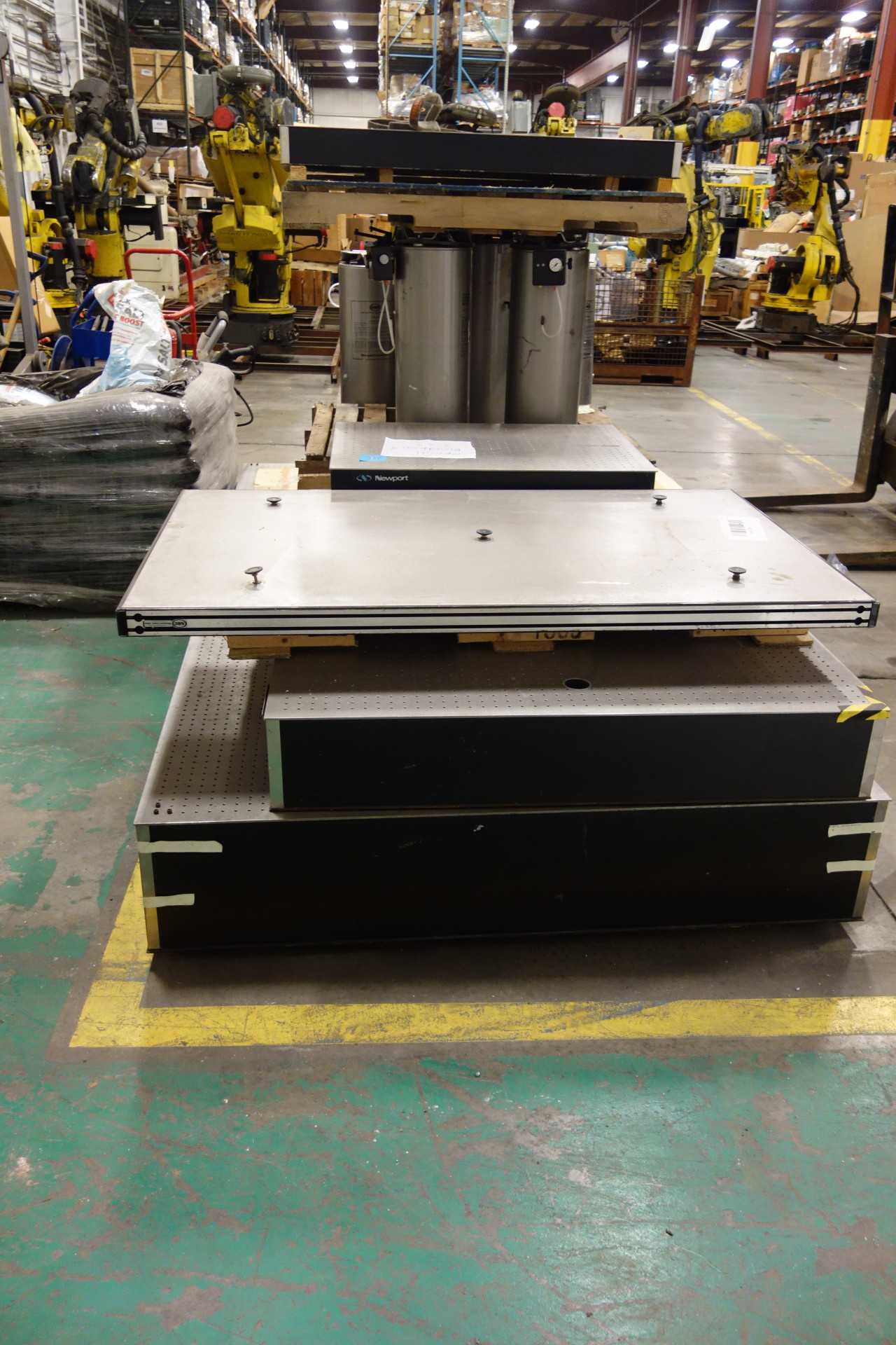 LOT OF NEWPORT HIGH PERFORMANCE SEALED HOLE TABLE TOPS 2 SETS OF PNEUMATIC LEVELING LEGS - MATERIAL HANDLING