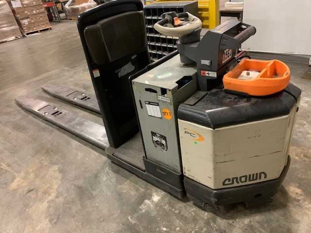 2012 Crown PC4500-80 double rider pallet jack Norcross GA - MANUAL PALLET JACKS