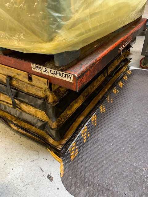 Presto electric scissor lift table x2 - MISCELLANEOUS