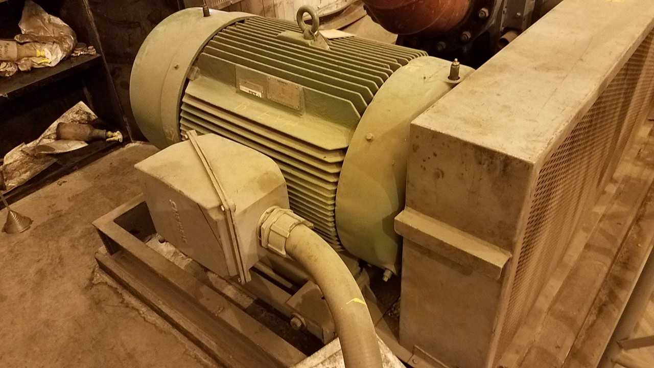 LOT OF 2 SIEMENS 1LA04454SD41C DUTYMAX 200HP 447T 460V-AC 1780 ELECTRIC MOTOR - ELECTRIC MOTORS