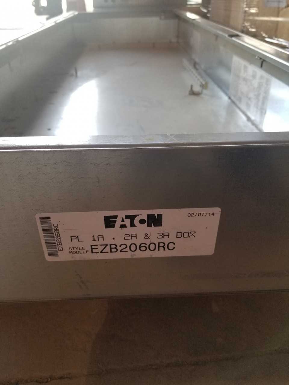 EATON - EZB2060RC (QTY-1) W/ DOOR PANEL - ELECTRICAL COMPONENTS