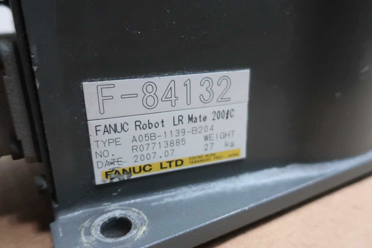 FANUC A05B-2551-B160 A05B-1139-B204 LR MATE 200/C ROBOT AND CONTROLLER ASSEMBLY - INDUSTRIAL ROBOTS