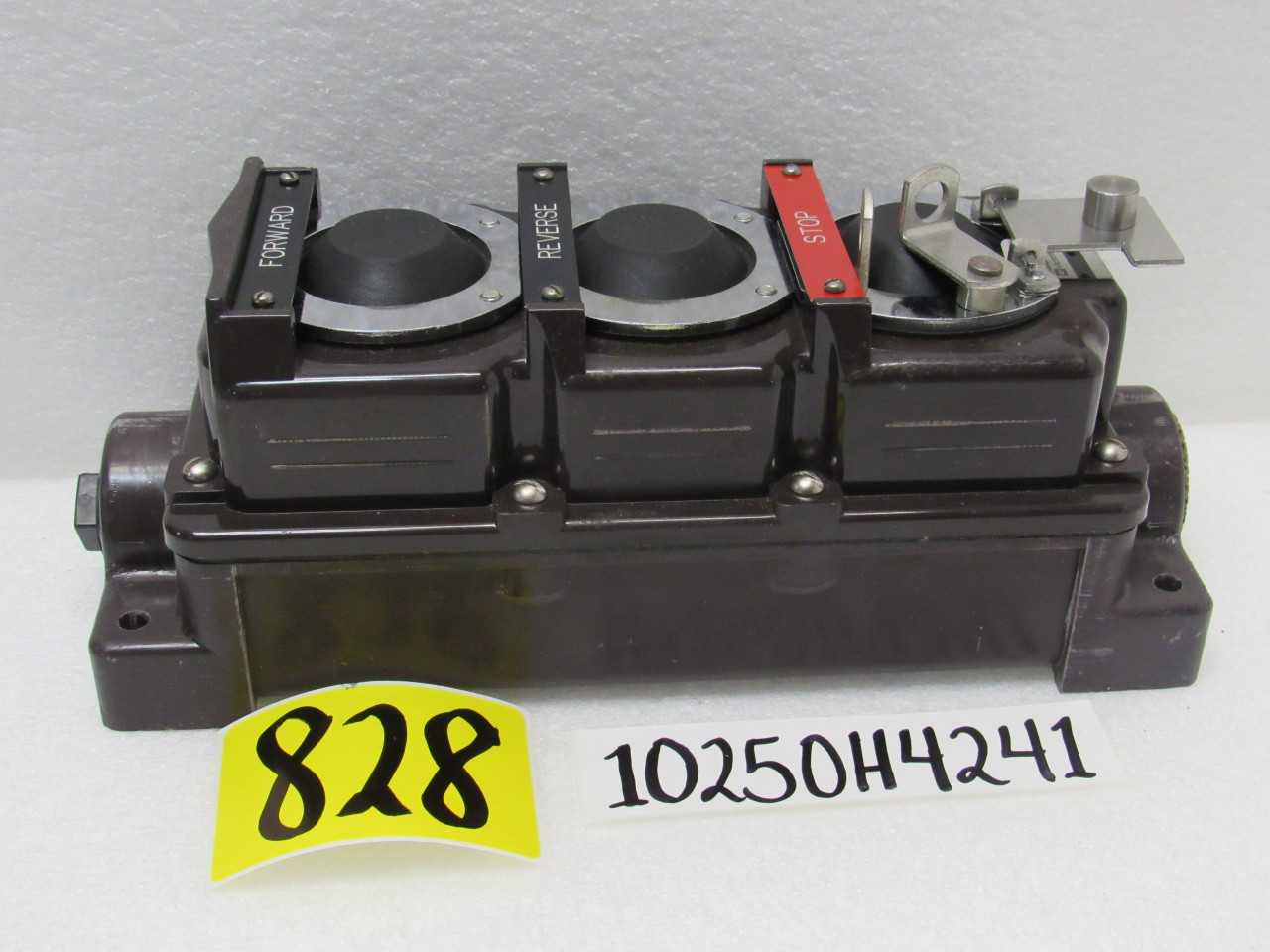 Eaton Push Button Station - ELECTRICAL COMPONENTS