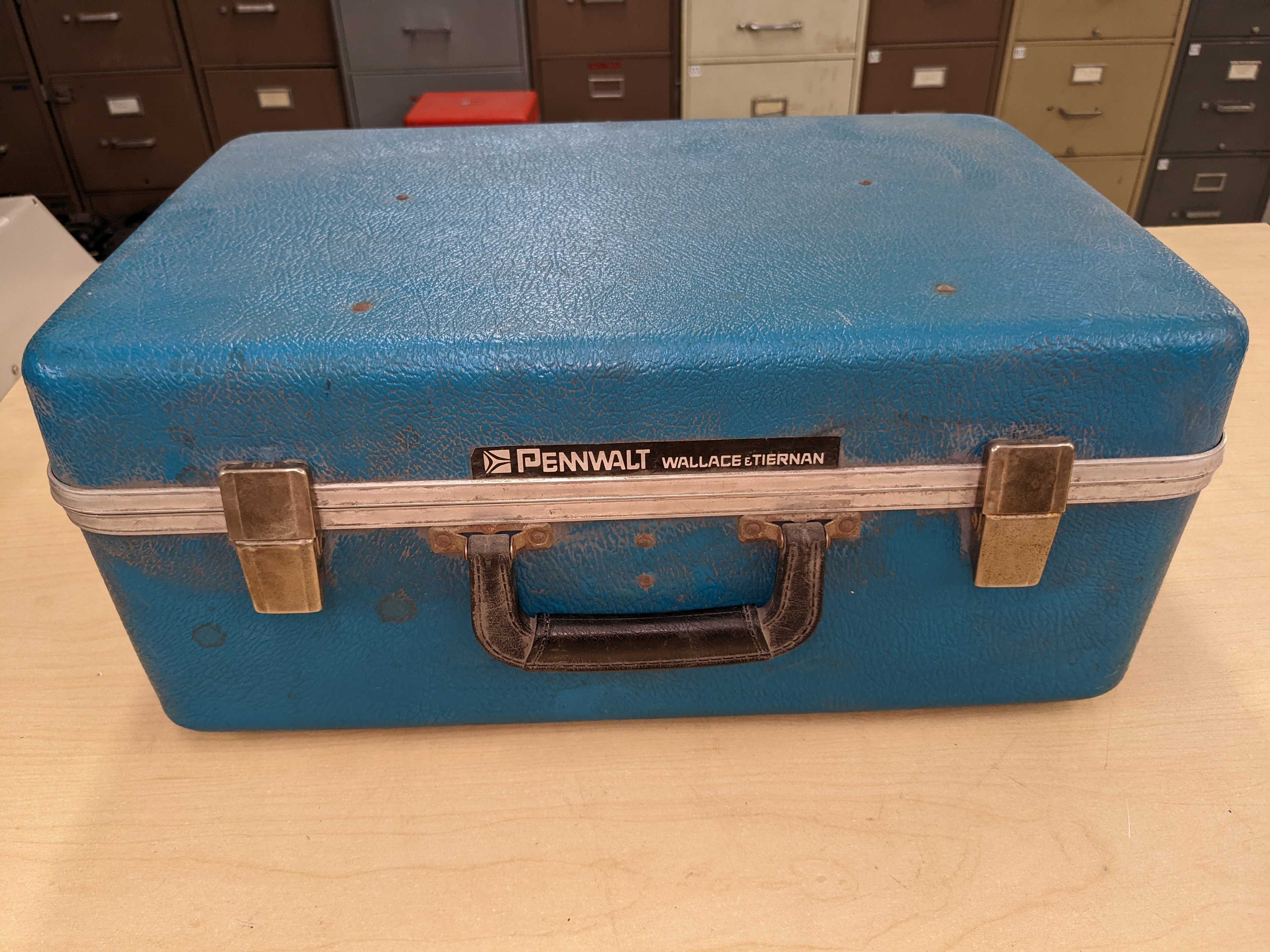 PORTABLE ELECTRO-PNEUMATIC CALIBRATOR - ELECTRICAL COMPONENTS PORTABLE ELECTRO-PNEUMATIC CALIBRATOR - ELECTRICAL COMPONENTS