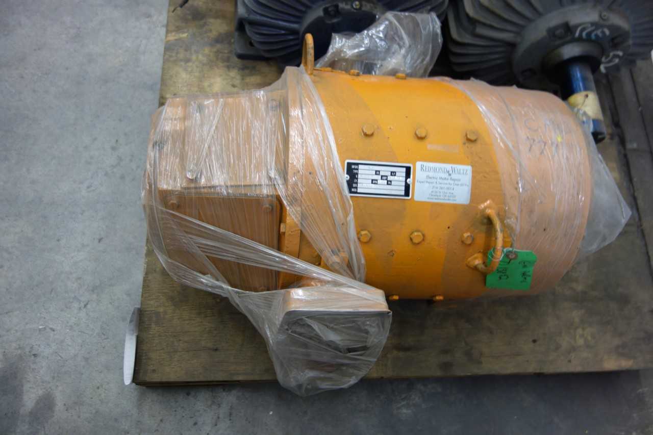 LOT OF 3 ASSORTED ELECTRIC MOTORS - ELECTRIC MOTORS