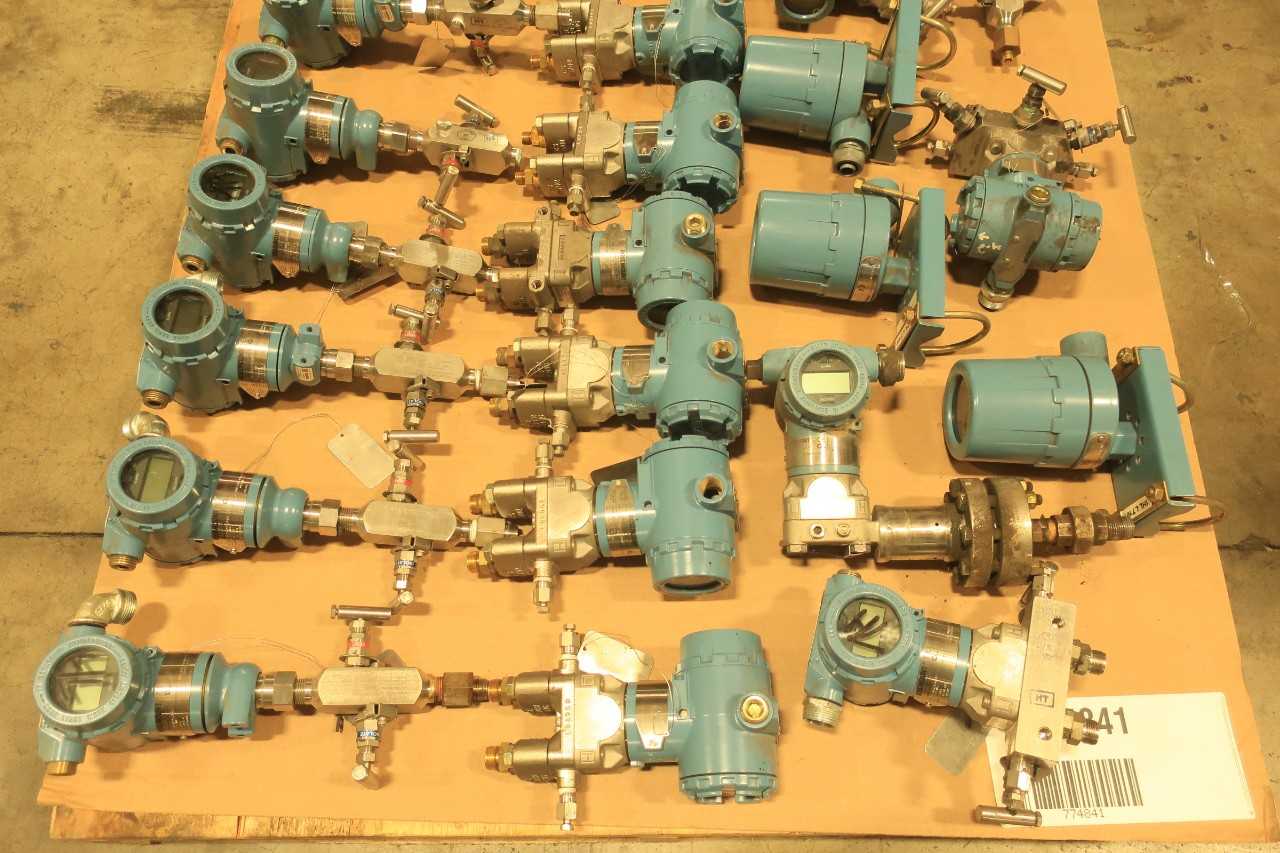 LOT OF ASSORTED PRESSURE TRANSMITTERS- ROSEMOUNT - INSTRUMENTATION