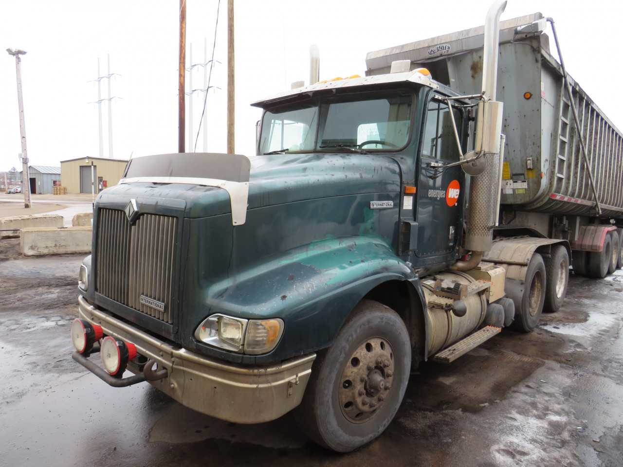1998 INTERNATIONAL 9400 6X4 CUMMINS ASH TRUCK - HYDRO EXCAVATOR TRUCKS