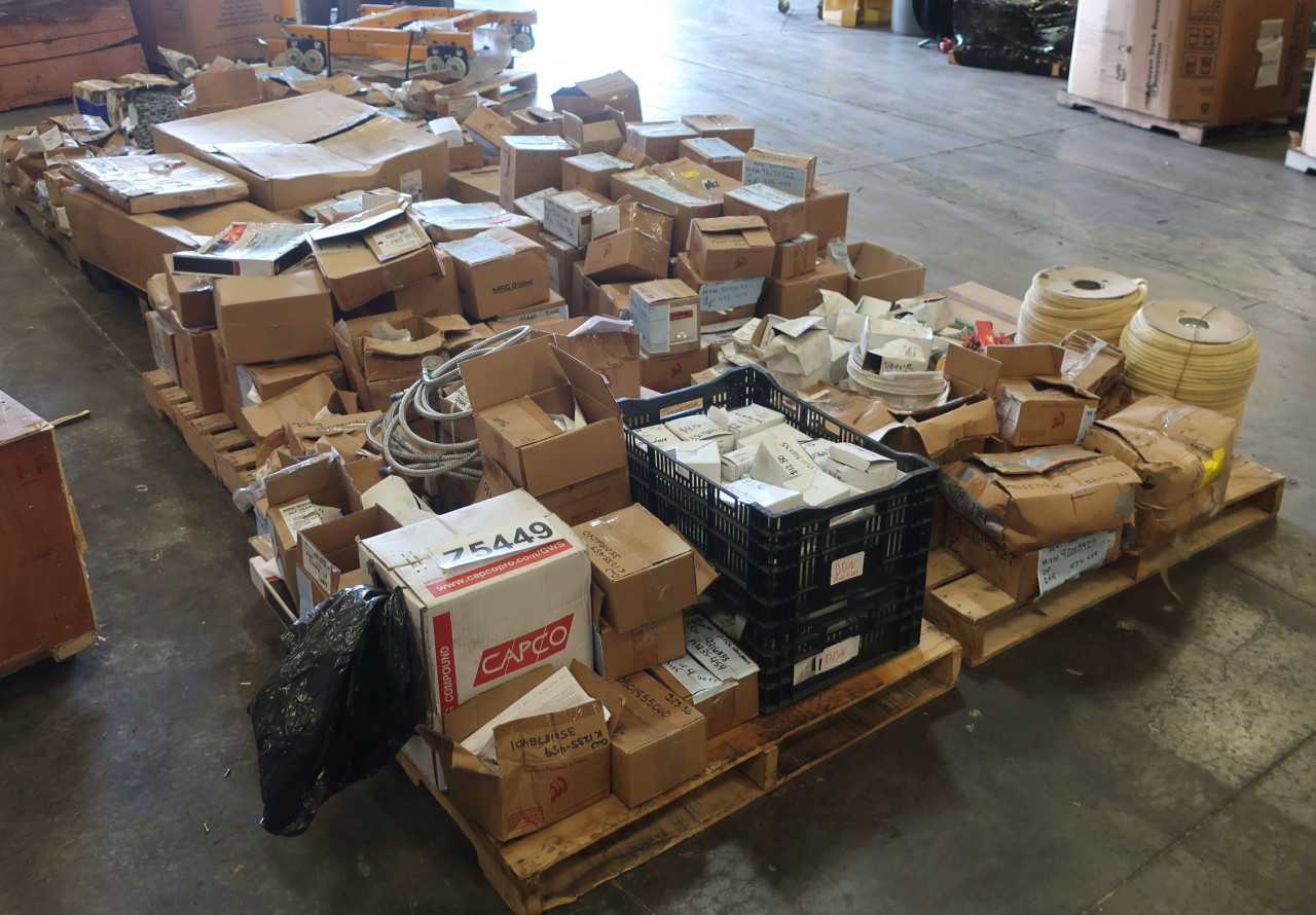 8 PALLETS OF ASSORTED HARDWARE NUTS BOLTS - MISCELLANEOUS