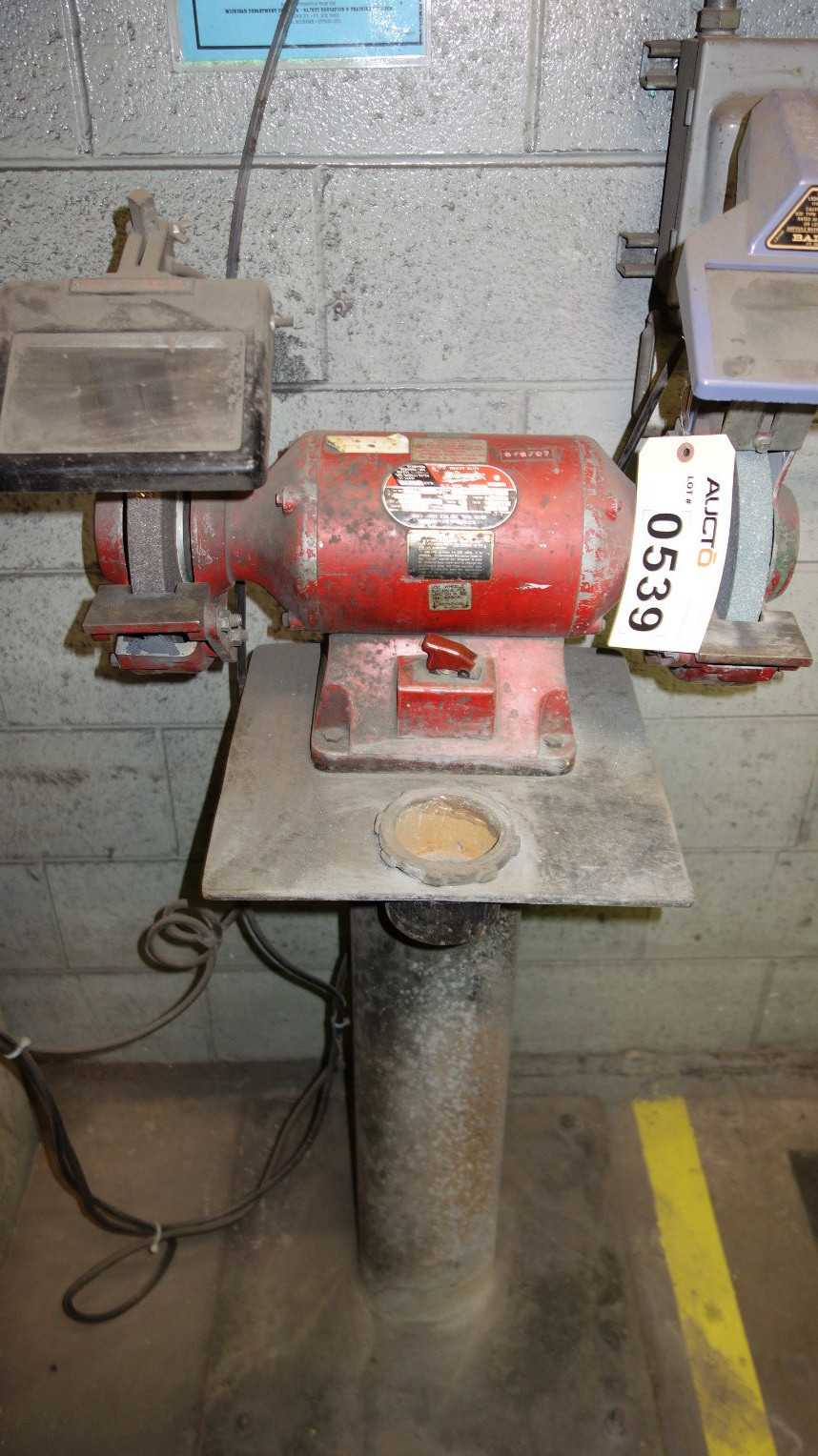 MILWAUKEE 5040 3/4HP BENCH GRINDER WITH STAND - ELECTRIC POWER TOOLS